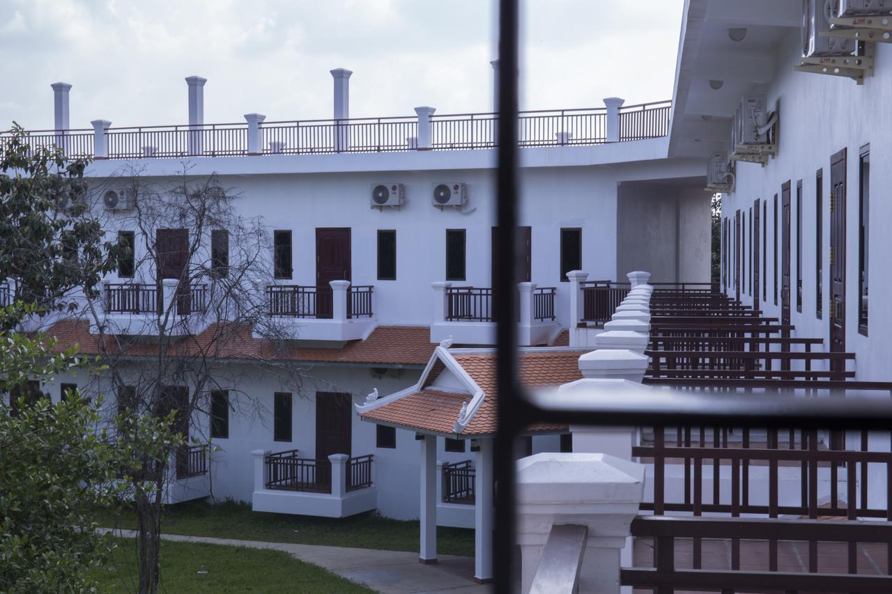 Samrith Hotel Kampong Thom Luaran gambar